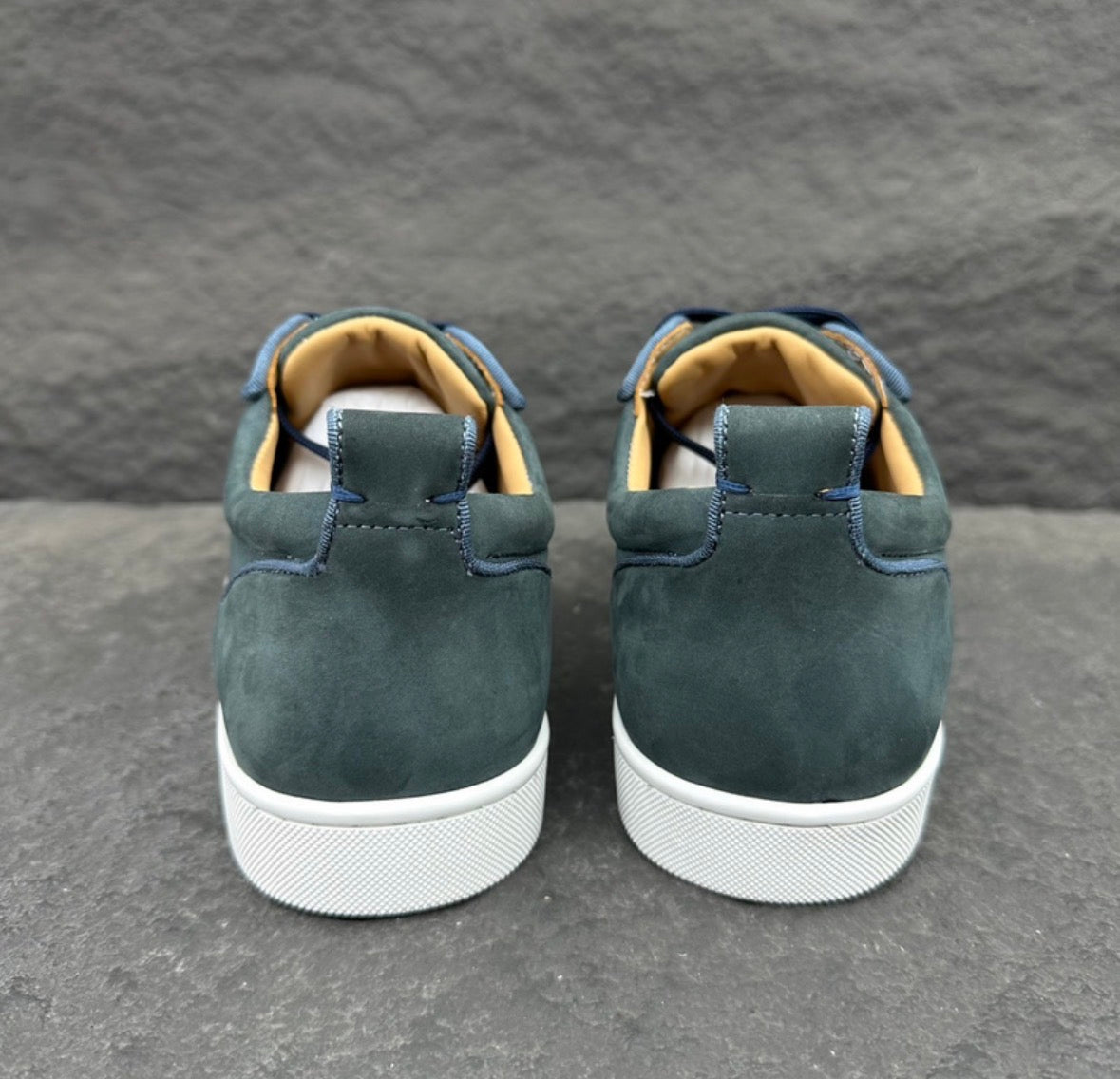 CHRISTIAN LOUBOUTIN