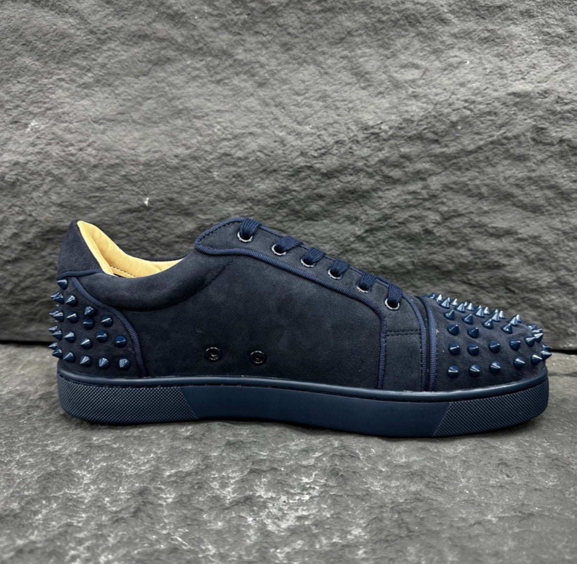 CHRISTIAN LOUBOUTIN